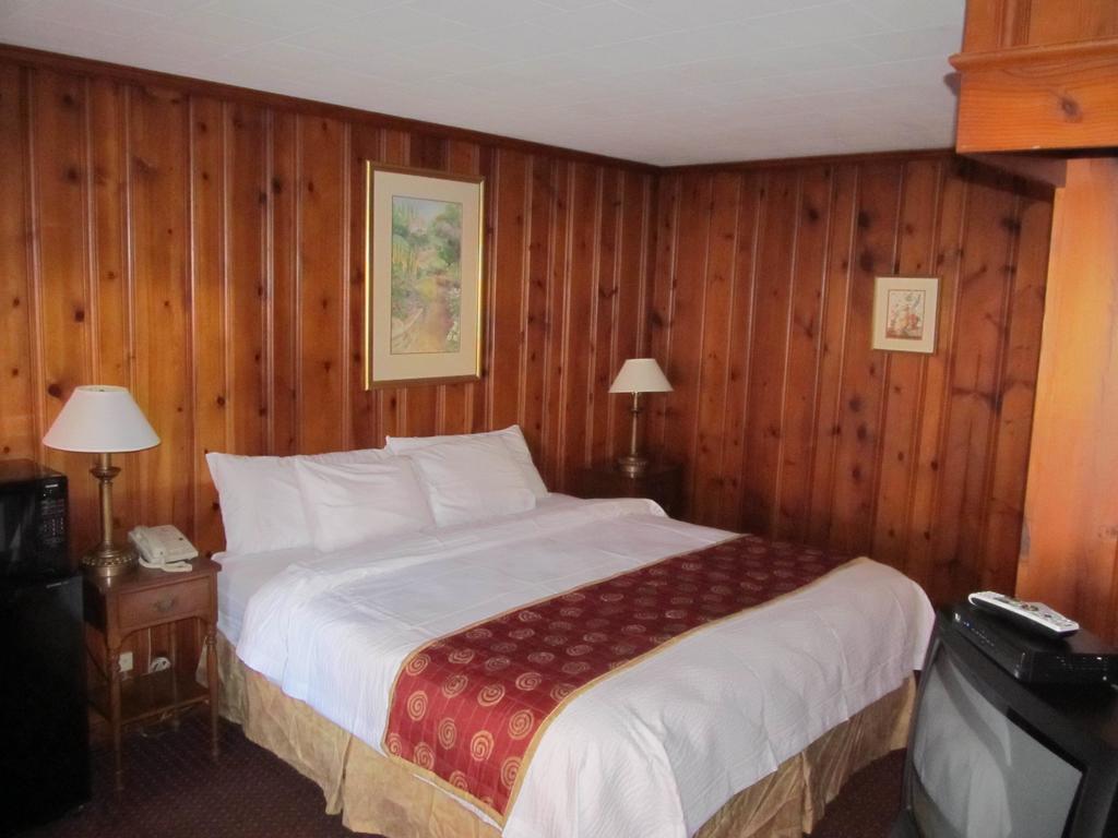 Hancock Motel Exteriör bild